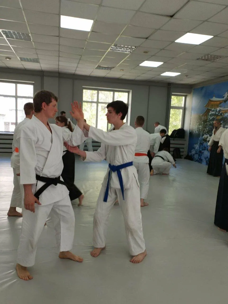 Тренировка на площади Калинина