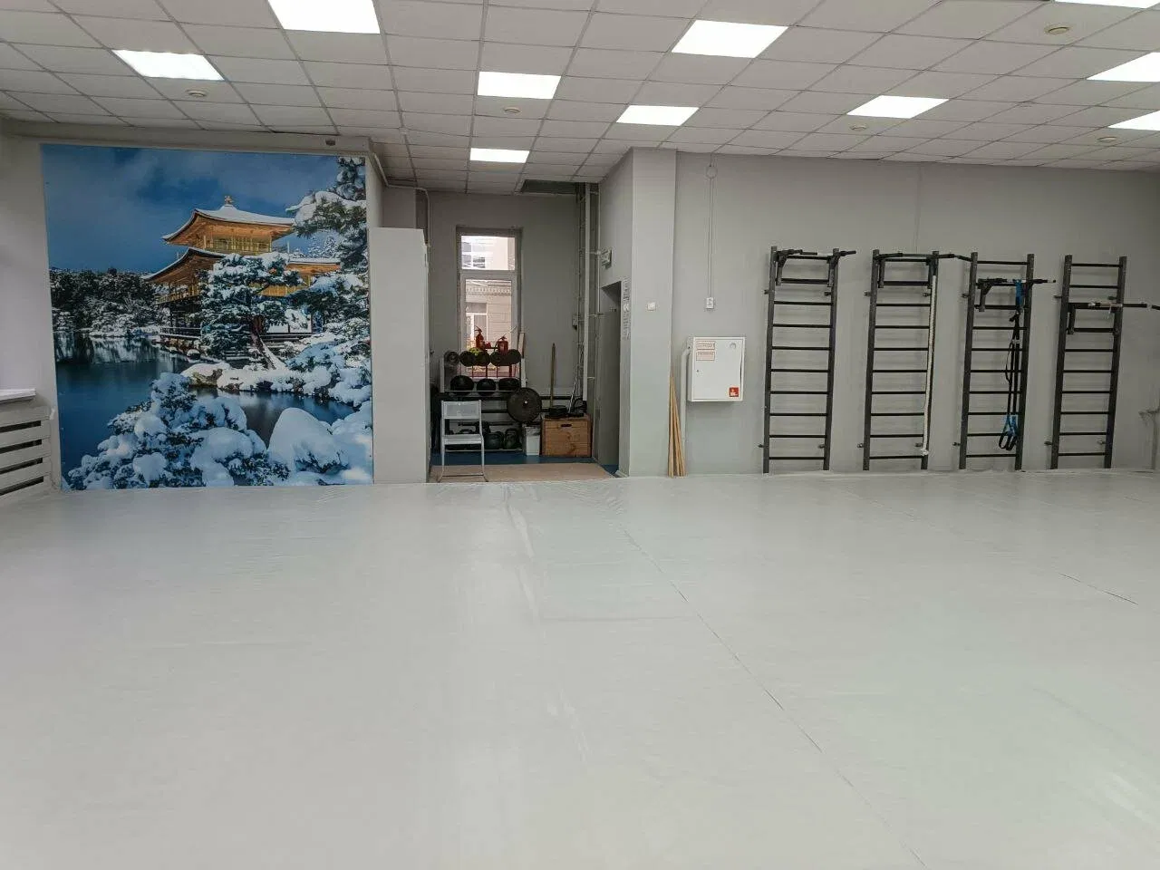 Тренировка на площади Калинина