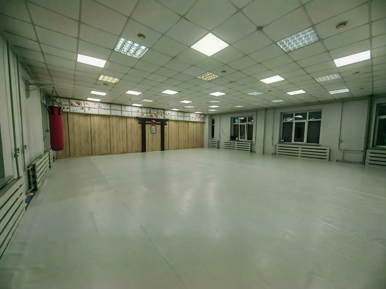 Тренировка на площади Калинина